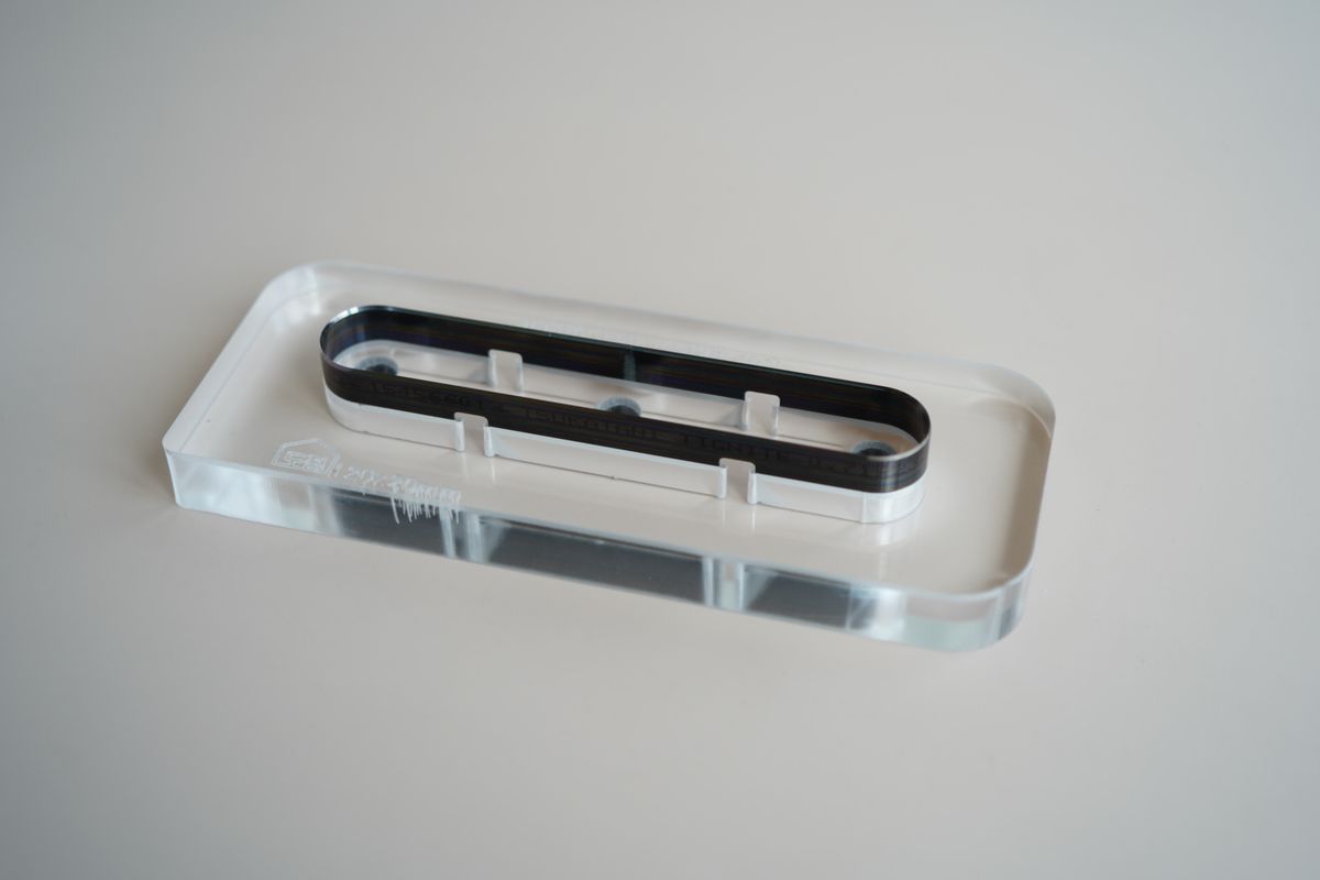 A clear acrylic die